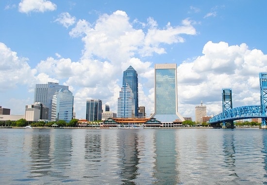 pros and cons of living in Jacksonville FL