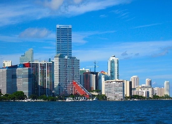 pros and cons of living in Miami
