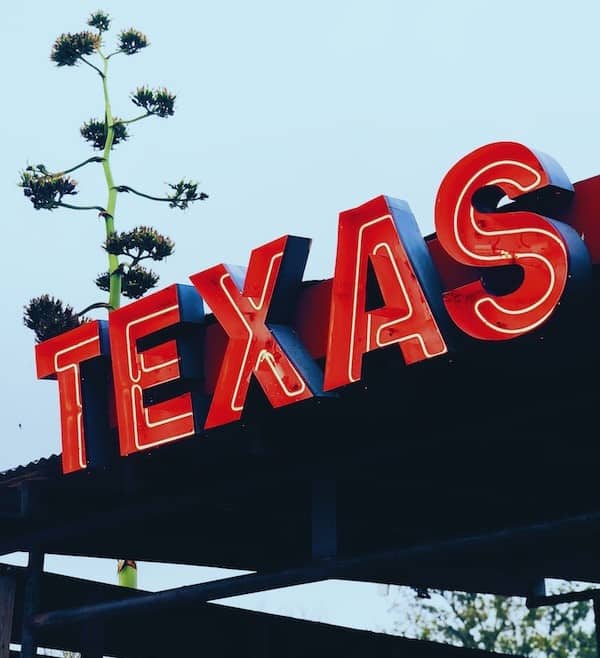 Big sign indicating living in Texas