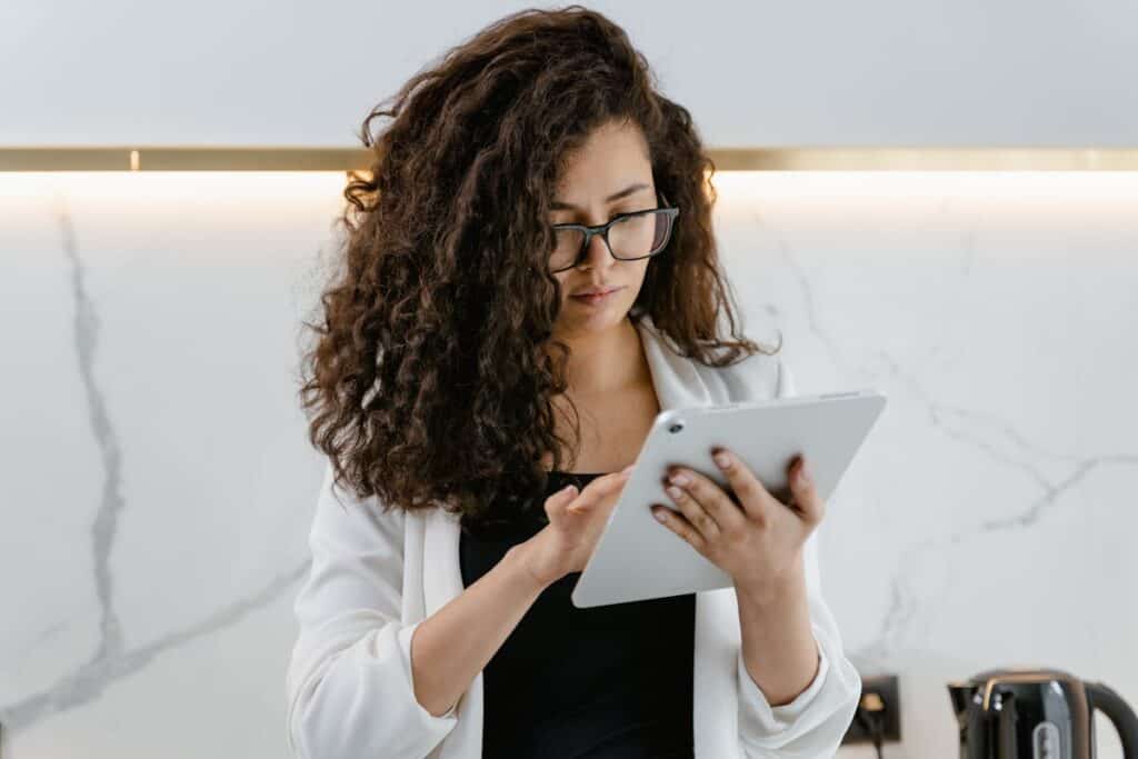 woman saving money shopping online